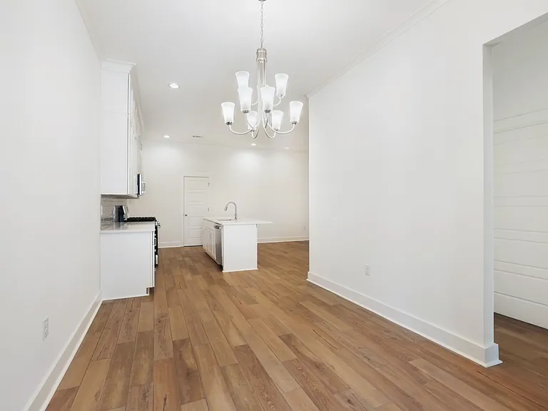 9534 Creekview Dr — Photo 7