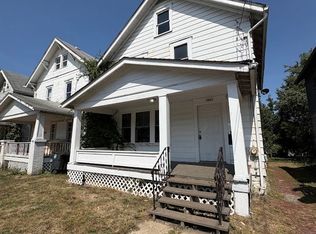 1041 Clark St, Akron, OH 44306