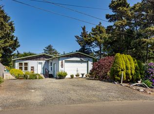 8509 SW Abalone St, South Beach, OR 97366