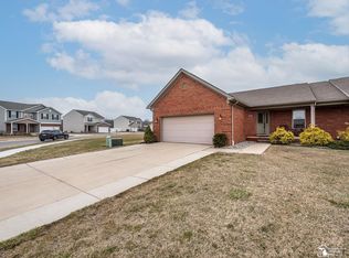 8719 E Park Ridge Cir, Newport, MI 48166