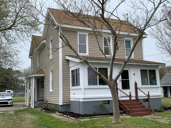 39065 Church St, Greenbackville, VA 23356