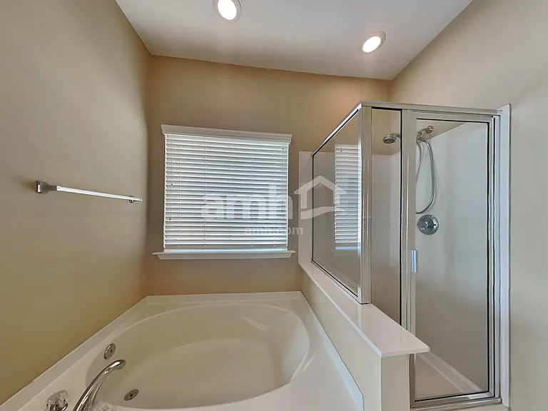 129 Pin Oak Ct — Photo 12