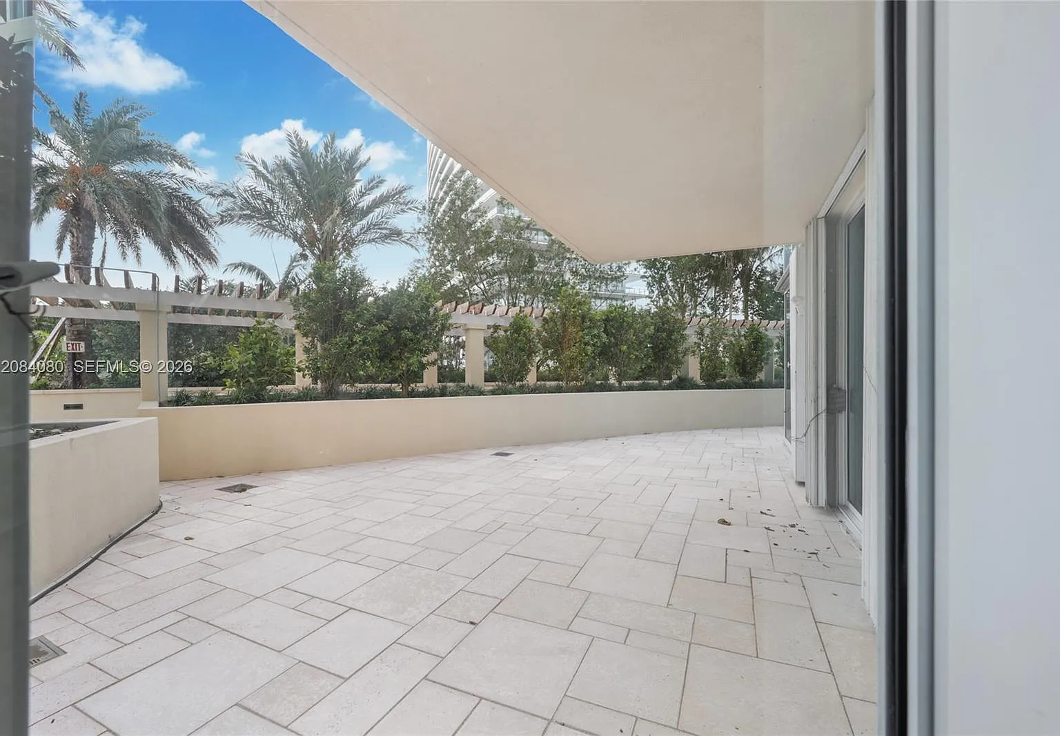 Portofino Tower Condo — Photo 3