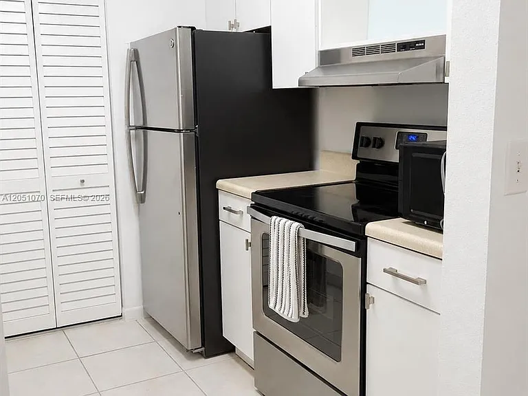 500 NE 2nd St #221 — Photo 12