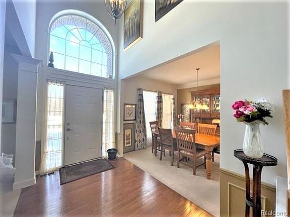 4th image of 6491 Moonstone Dr