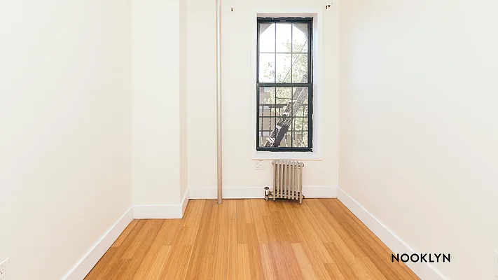 Rented by Nooklyn NYC LLC | media 32