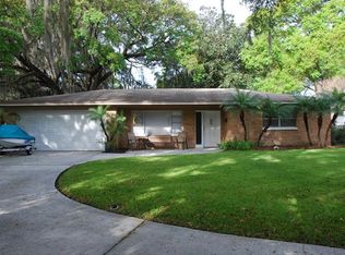 501 S Larry Cir, Brandon, FL 33511
