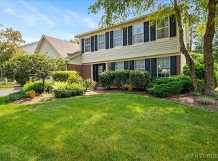 1439 Huntcliff Rd, Bartlett, IL 60103