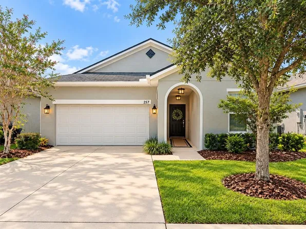 257 Summershore Dr, Auburndale, FL 33823