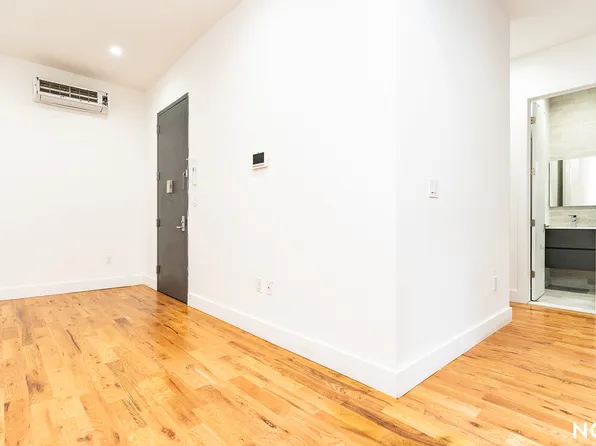 257 Hart Street image 14 of 21