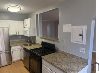 939 Longfellow St NW APT 110, Washington, DC 20011