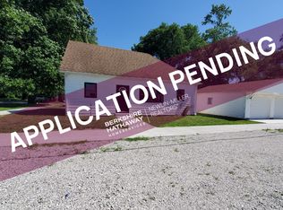 203 N 11th St, Clinton, IN 47842