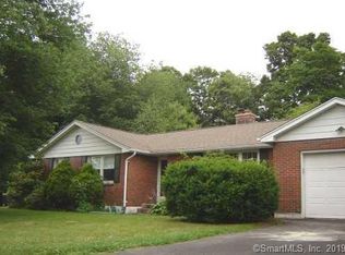 15 Hemlock Rd, Branford, CT 06405