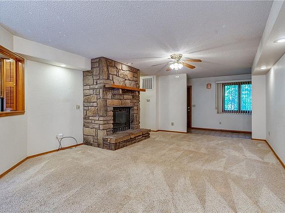 5th image of 3 Winslow Ln
