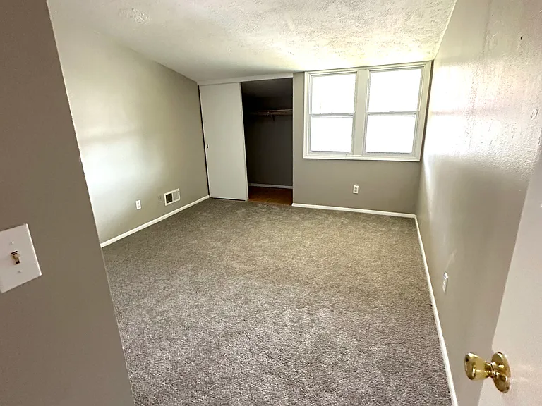 9031 N Swan Rd #J — Photo 12