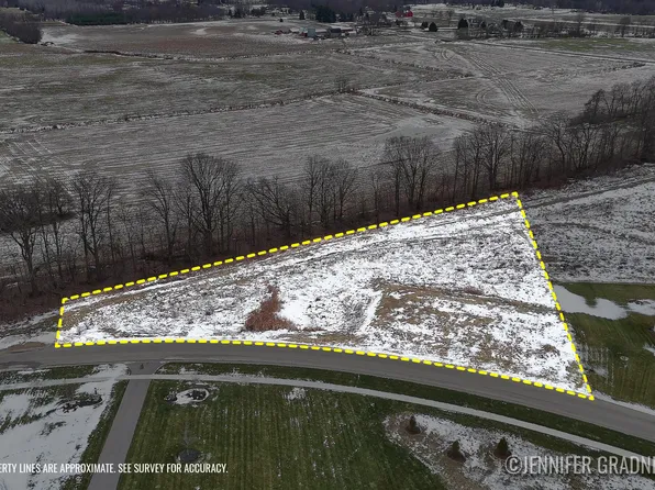3712 Shoreside Ct, Hudsonville, MI 49426