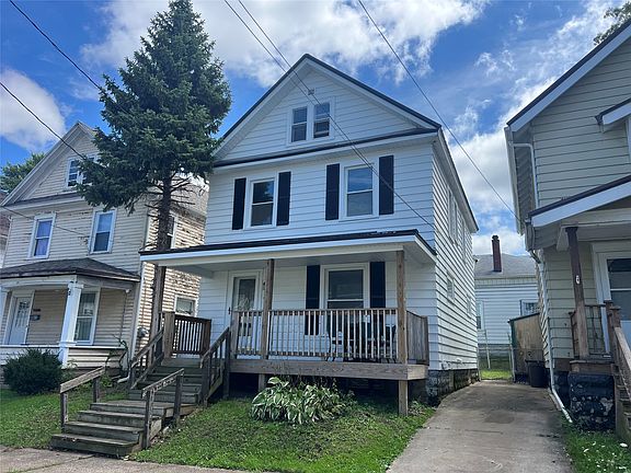 2nd image of 959 W 25th St
