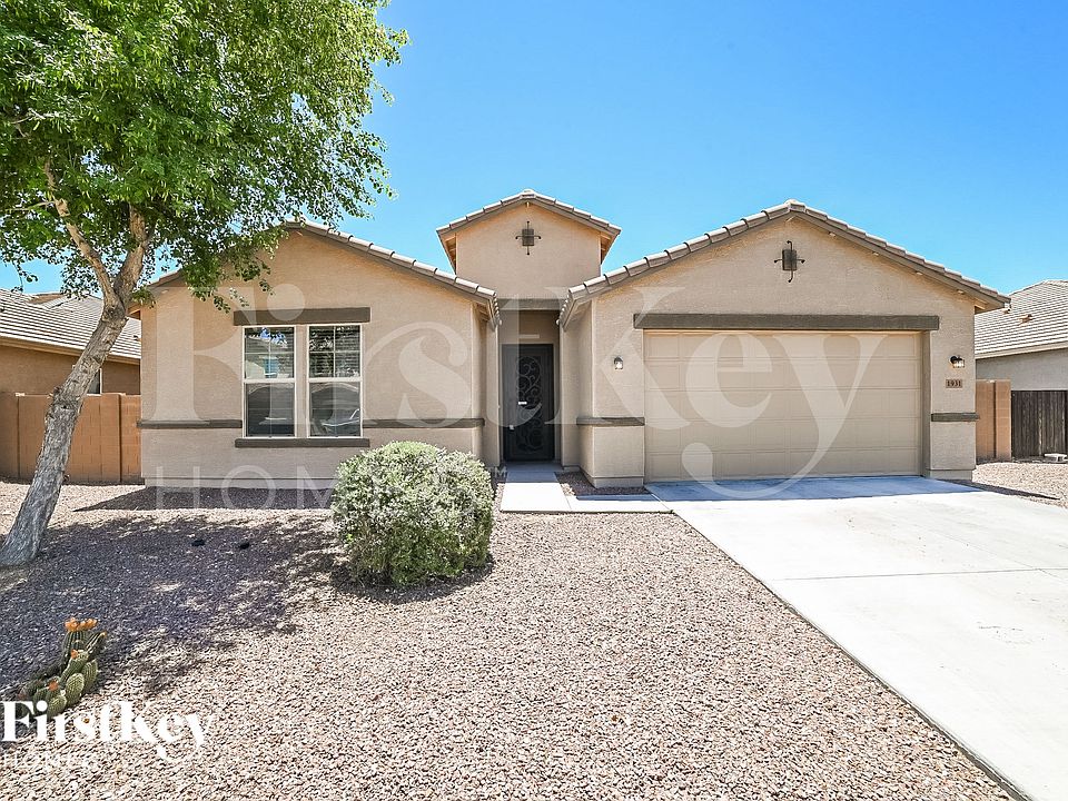 1st image of 1931 W Desert Spring Way