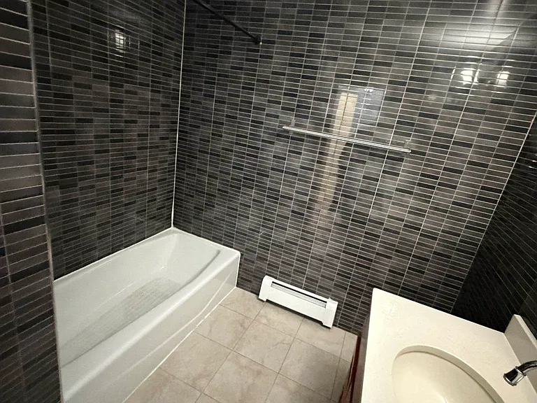 117-04 Curzon Rd #2 — Photo 2