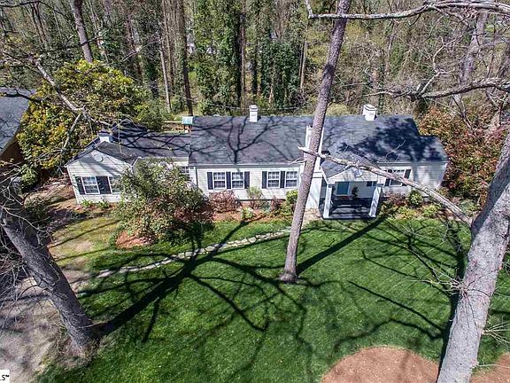 4th image of 412 Forest Ave