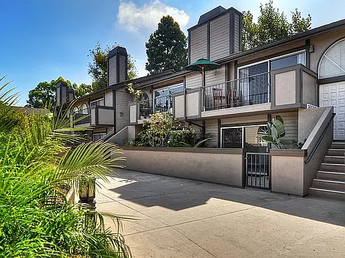 2175 Pacific Ave Photo 1