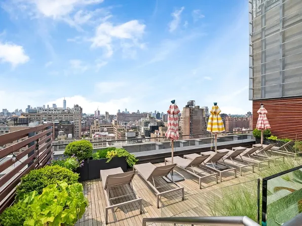 225 West 28th Street image 12 of 21