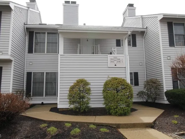 282 Kingbird Ct, Readington Twp., NJ 08887