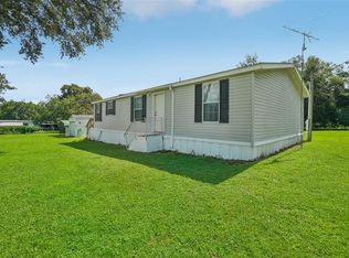 8122 Opal Ln, Zephyrhills, FL 33540