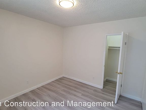 4th image of 5043 Buffalo Ave