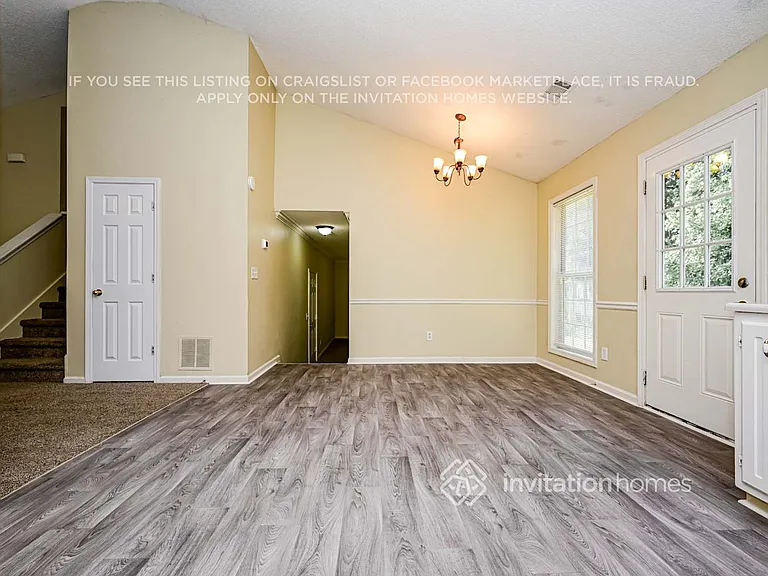 193 Windsor Cir — Photo 5