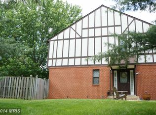 21 Millard Ct, Sterling, VA 20165