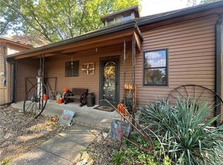 3430 Briggs Ave, Parsons, KS 67357