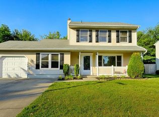 25 Williamsburg Ct, Glassboro, NJ 08028
