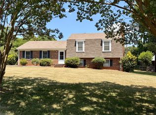 404 Irving Park Ct, Kernersville, NC 27284