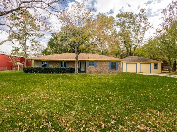 102 Sue Ln, Highlands, TX 77562