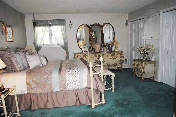 Sold by Homesite Realty Inc. | media 39