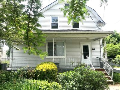114 Washburn Ave, Freeport, NY, 11520