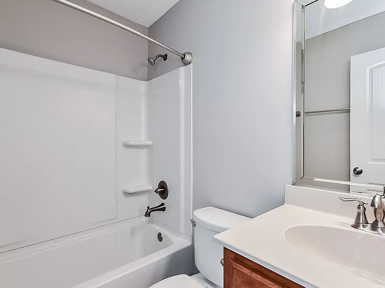 6304 Kingsview Dr — Photo 16