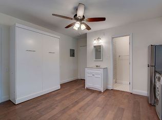 306 E 30th St #206, Austin, TX 78705