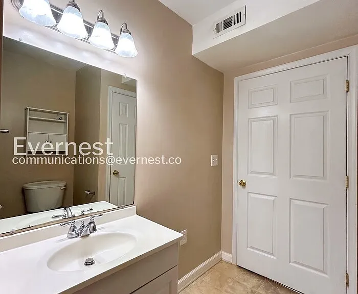 11406 Wentworth Ct — Photo 19