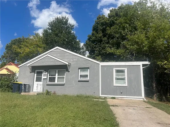 2120 E 78th St, Kansas City, MO 64132