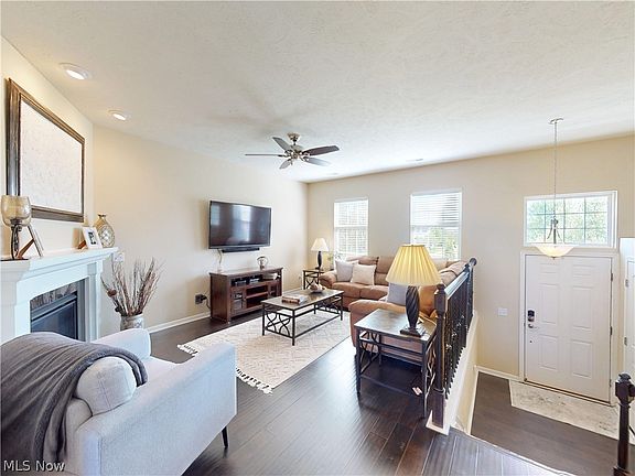 2nd image of 6144 N Pointe Dr