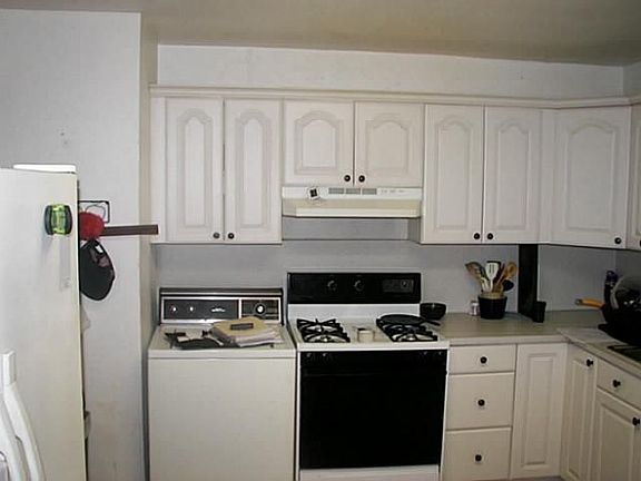 4th image of 5204 Bakers Ln