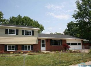 301 S Harefoote St, Holland, OH 43528