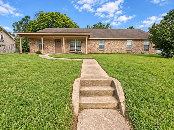 505 N Smithland St, Linden, TX 75563
