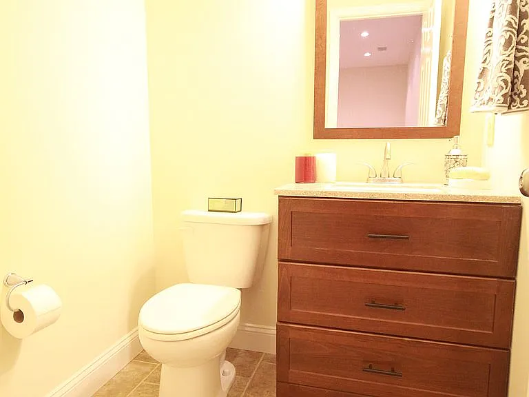 27 Michael Ln — Photo 8