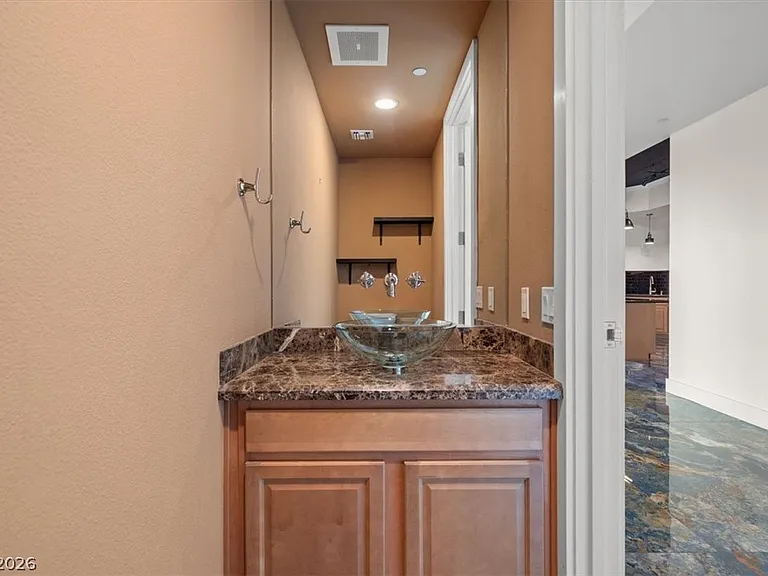 360 E Desert Inn Rd #407 — Photo 33