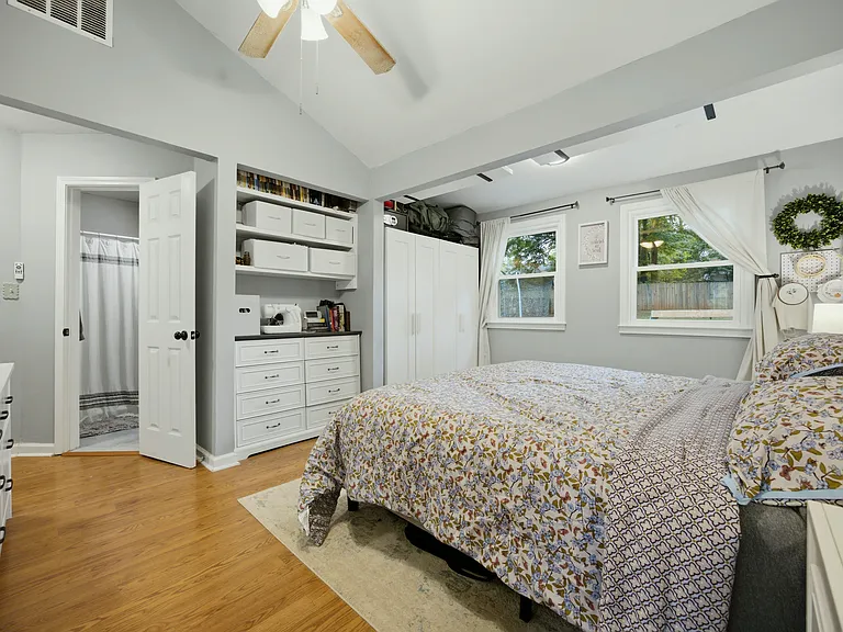 2596 Gordon Cir SE — Photo 15