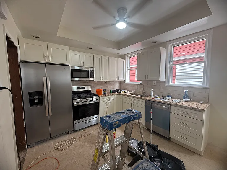 17-19 Monticello Ave #1 — Photo 1