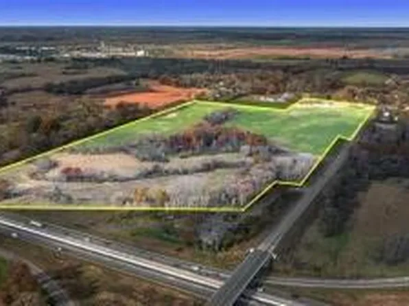 3215 Seymour Rd, Jackson, MI 49201